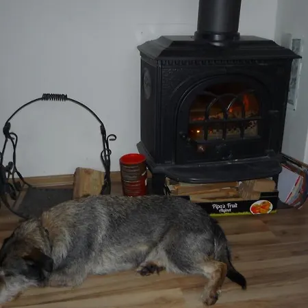 샬레 - Leginashytta