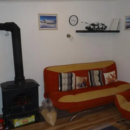 Chalet - Leginashytta