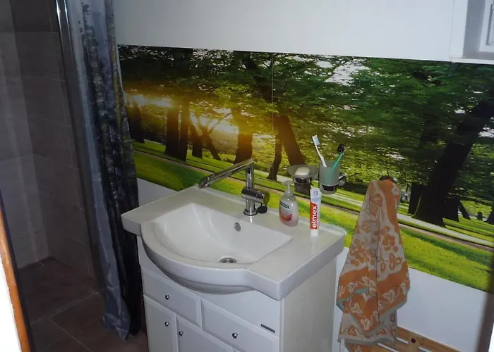 - Leginashytta Mostenica