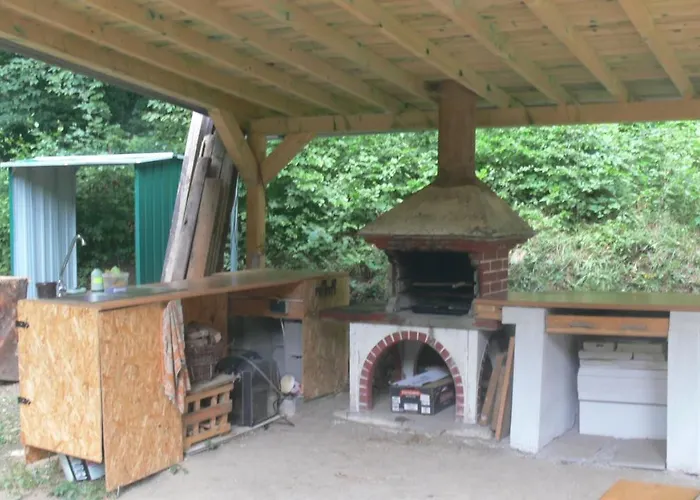 - Leginashytta Mostenica